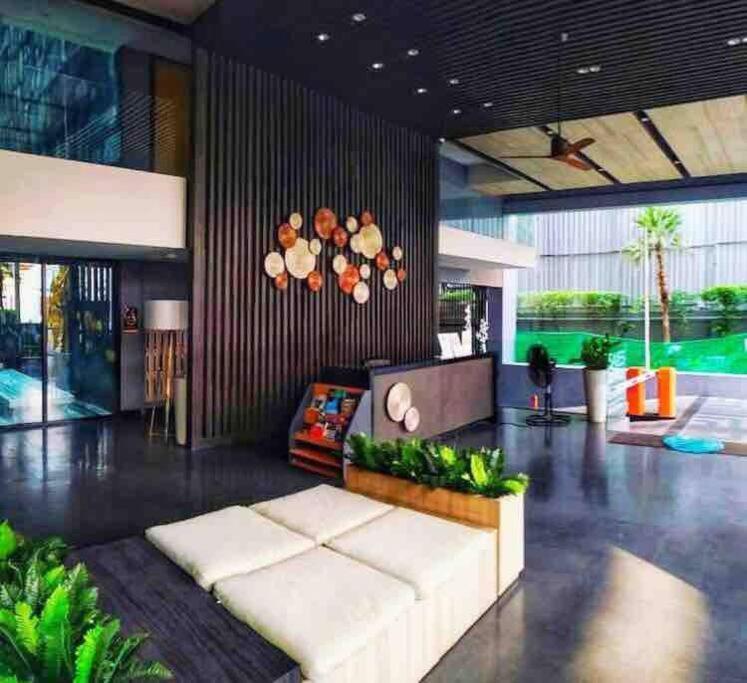 Stylish 1 Bedroom, Nice Pool,Bts Asok, Sukhumvit Bangkok Exterior foto